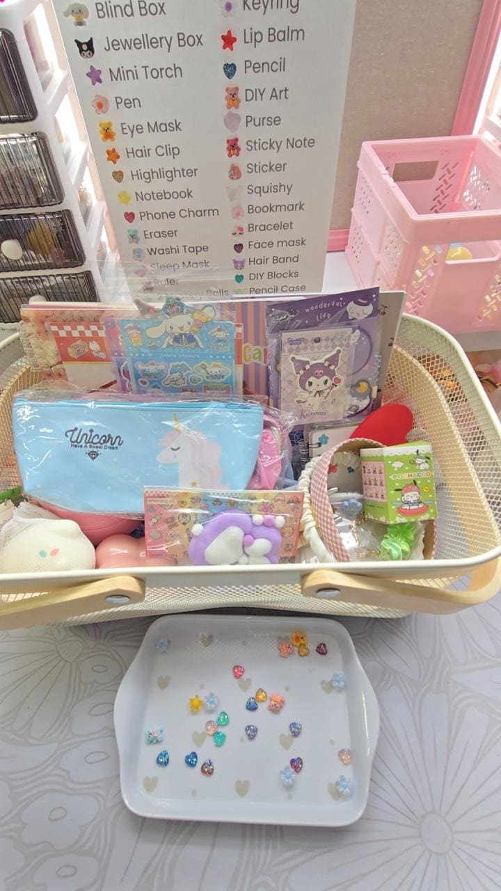 Girls Mystery Scoop