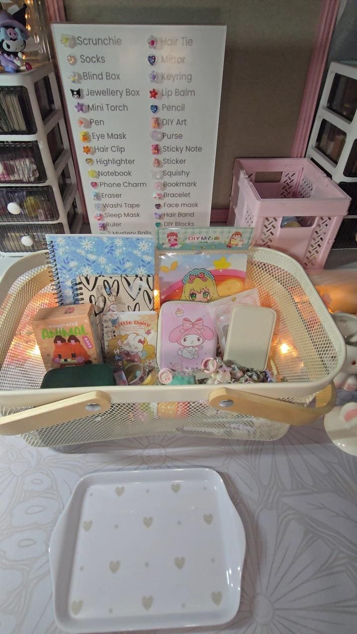 Girls Mystery Scoop